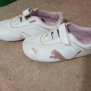 💞💞Girls puma shoes💞💞